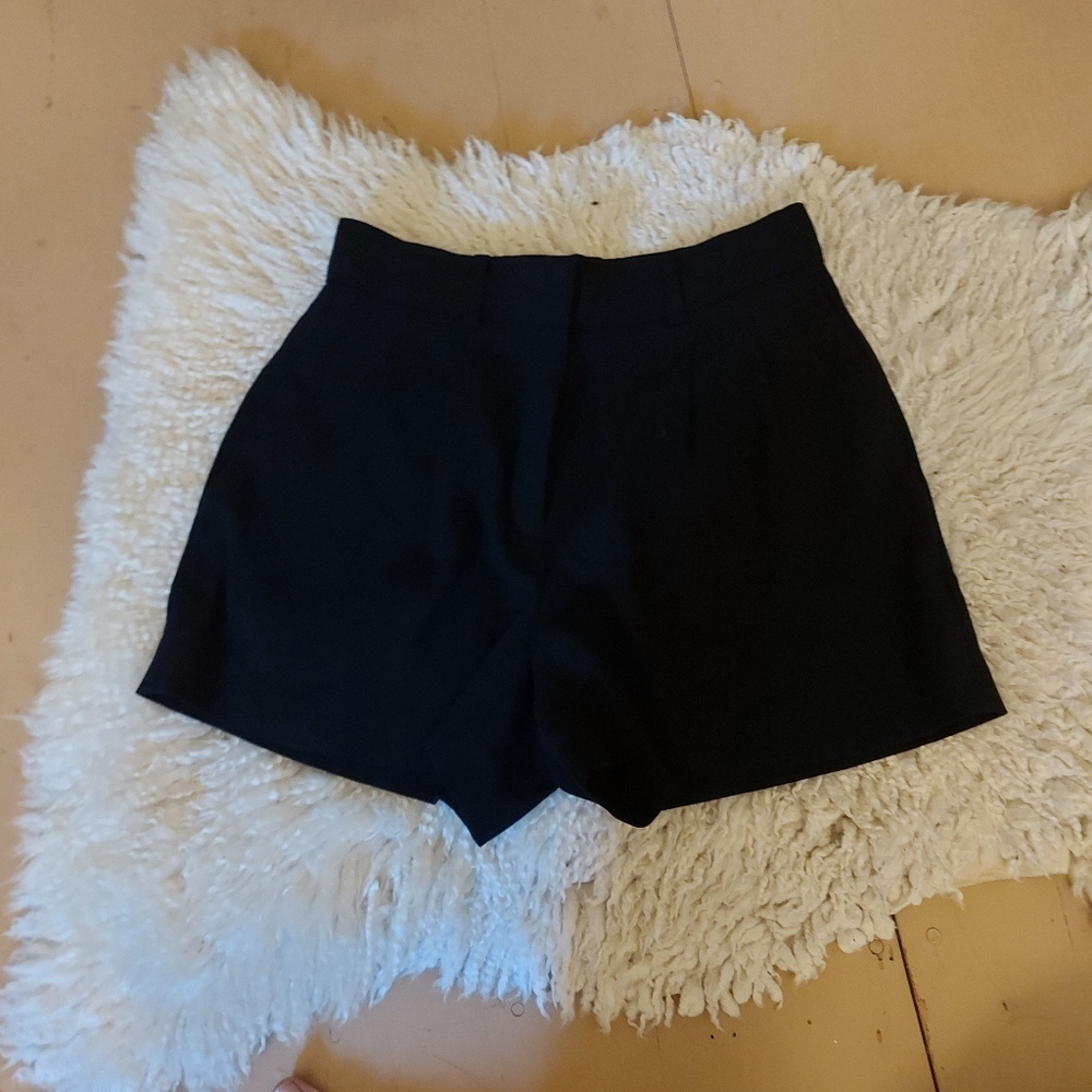 Aritiza effortless short mini